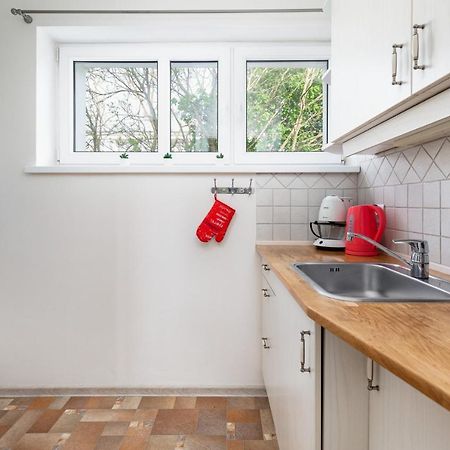 Marynarzy Okretow Pogranicza Apartments By Noclegi Renters Kolobrzeg Bagian luar foto