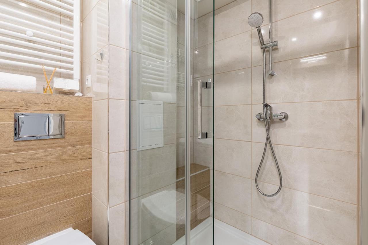 Marynarzy Okretow Pogranicza Apartments By Noclegi Renters Kolobrzeg Bagian luar foto