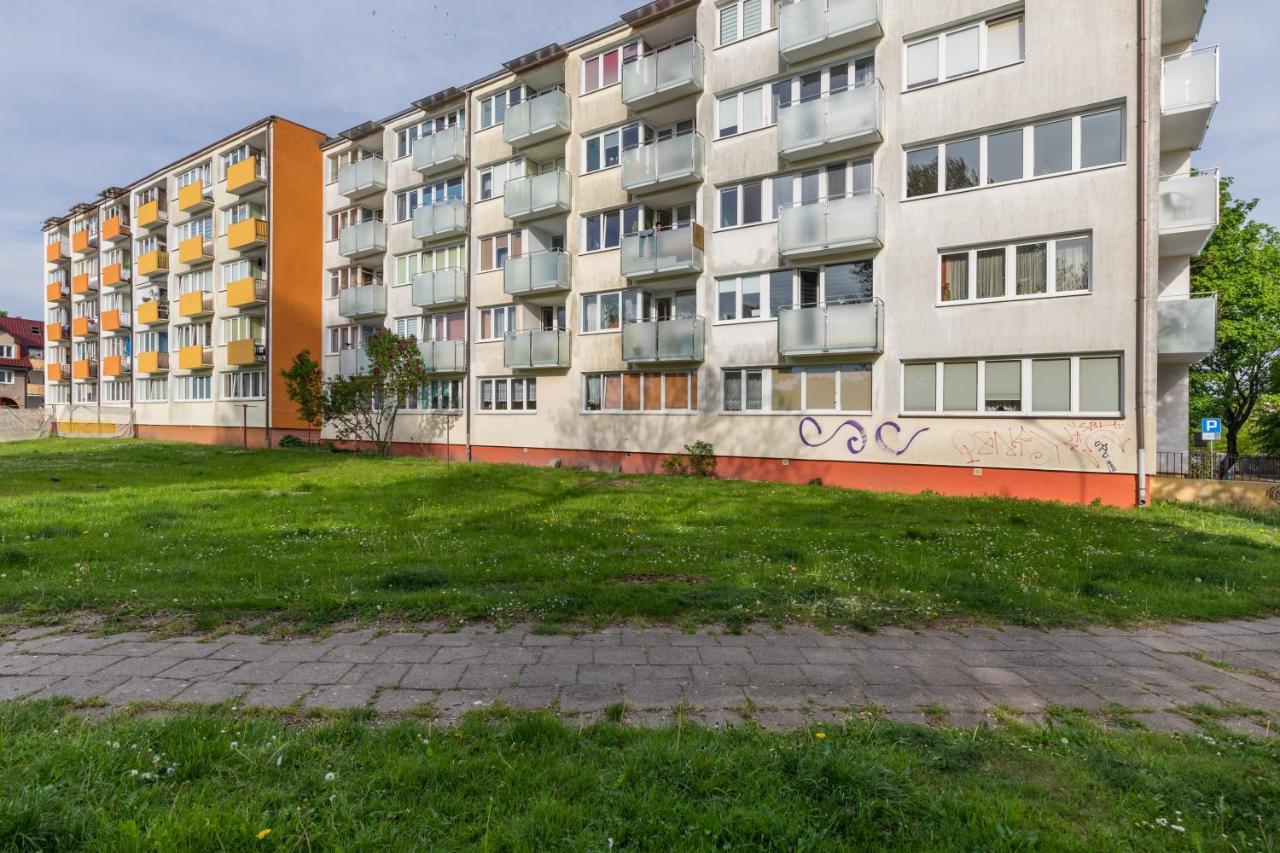 Marynarzy Okretow Pogranicza Apartments By Noclegi Renters Kolobrzeg Bagian luar foto